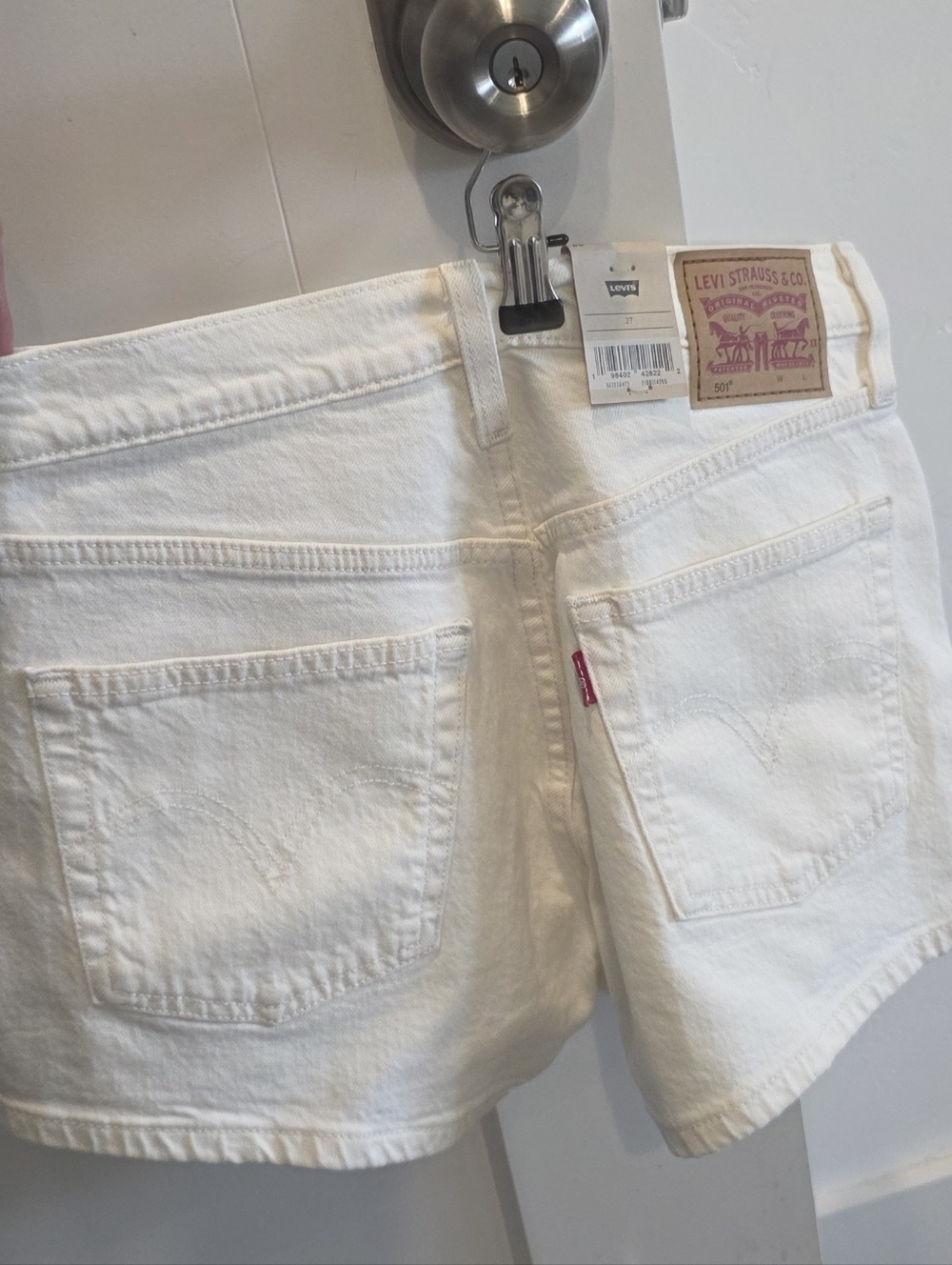 Levi Strauss & Co. 501 White Jean Shorts Size 27 Nwt. - Picture 3 of 5